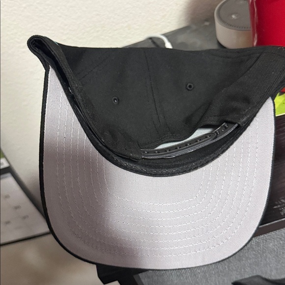 Seattle Mariners Hat - Picture 5 of 5